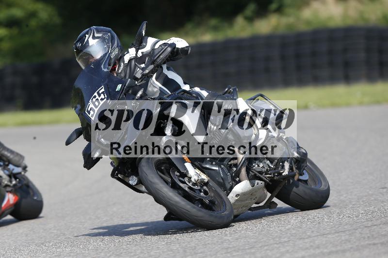/45 10.08.2025 Plüss Moto Sport ADR/Freies Fahren/565